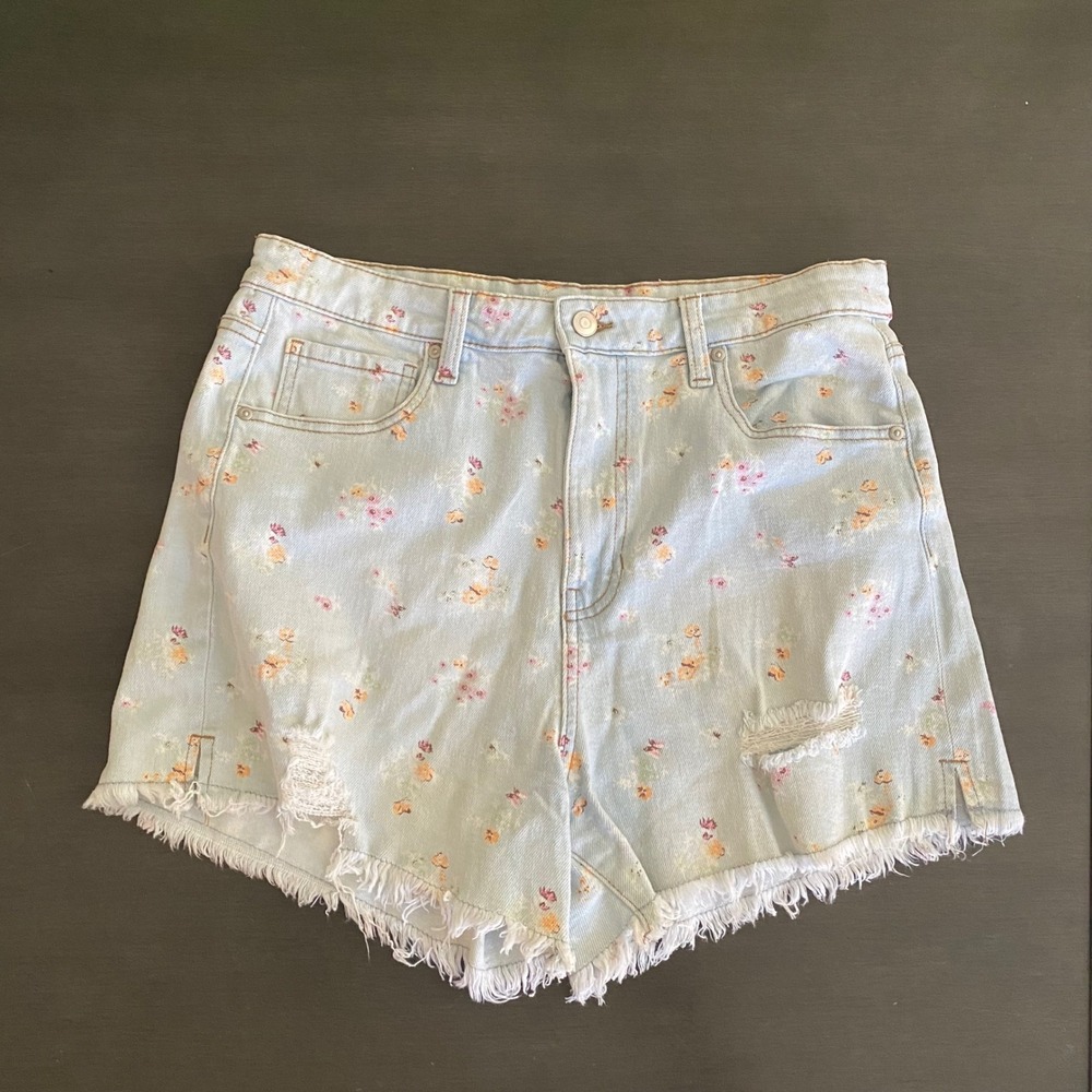 Celebrity Pink Floral High Waisted Denim Shorts Light Wash 15/32